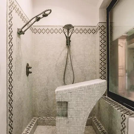 Villa Exceptional Architect With It's Private On 20 Acres *