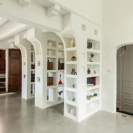 Exceptional Architect With It's Private On 20 Acres Villa *