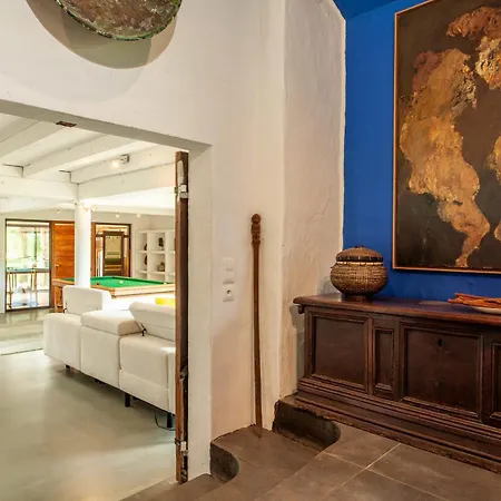 Exceptional Architect With It's Private On 20 Acres Villa